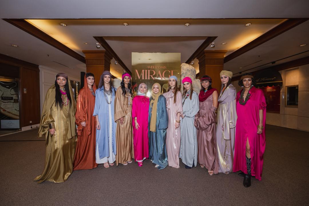 Nora Danish Menyerlahkan Keanggunan Wanita Berhijab Menerusi Amber Oasis 2.0: Mirage.